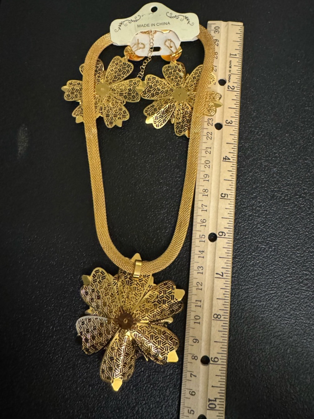 Gold Floral Filigree Necklace Pierced Earrings Set - Picture 5 of 10